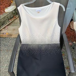 waist area silver/sparkles beautiful holiday dress